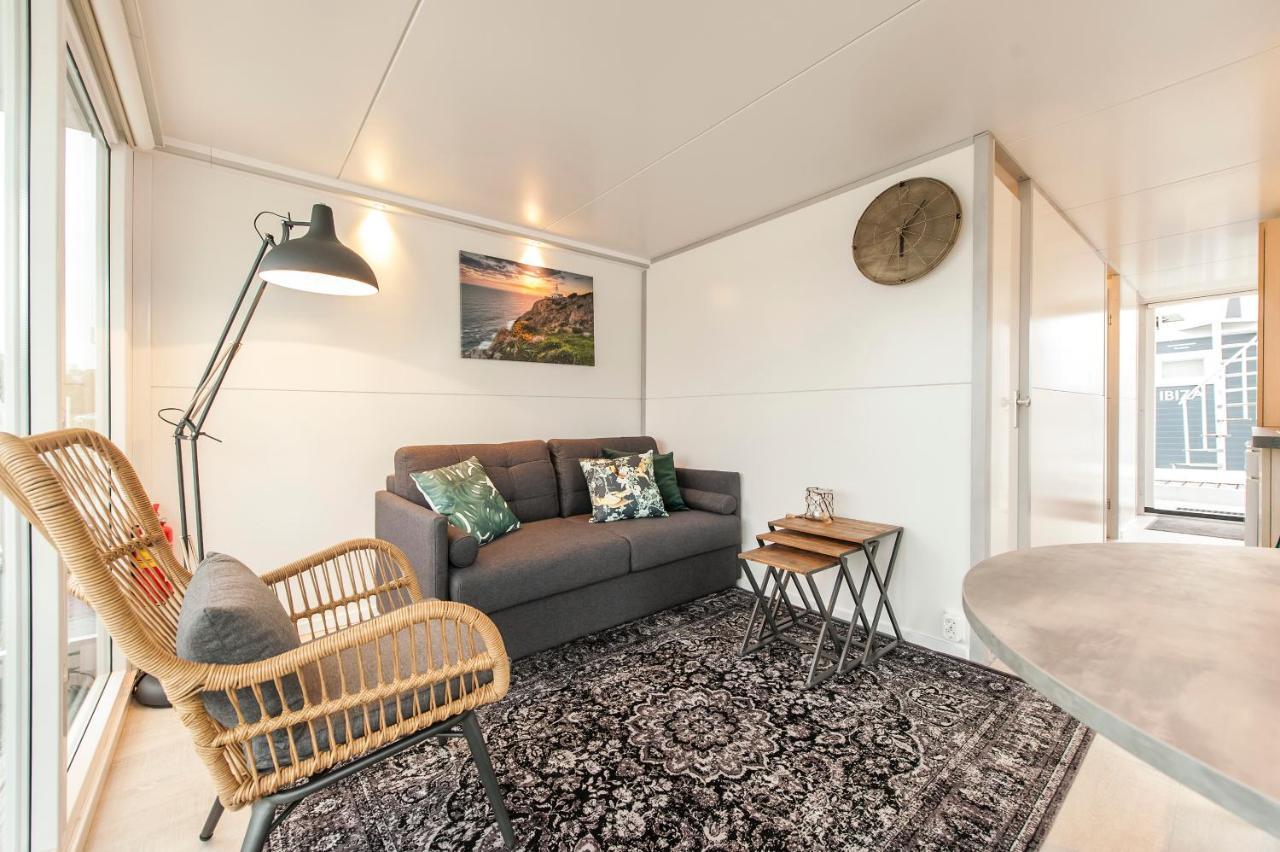 Tiny Floating House, Mallorca Holiday home *